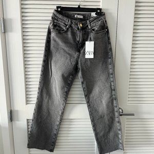 New ZARA HIGH RISE STRAIGHT FIT ANKLE-RIGID JEANS size 38  (06)